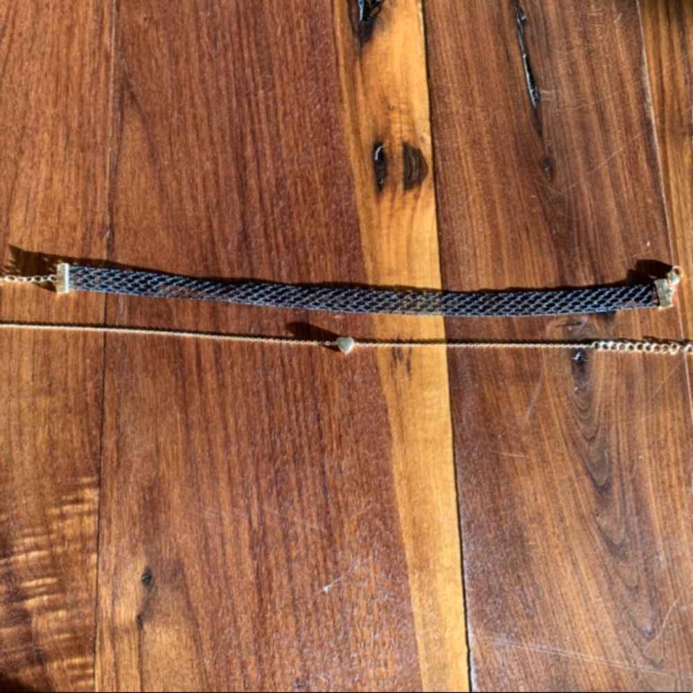 Choker accessory good condition choker set of 2